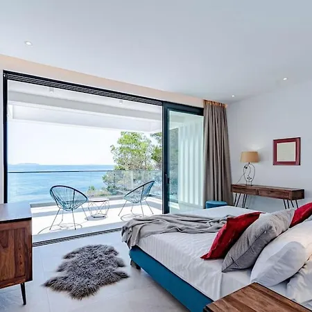Fabulous Sansarea With A Pool Near The Sea Βίλα *