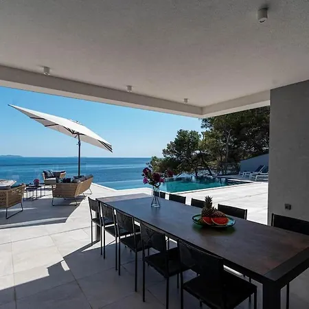 Βίλα Fabulous Sansarea With A Pool Near The Sea Blato (Korcula)
