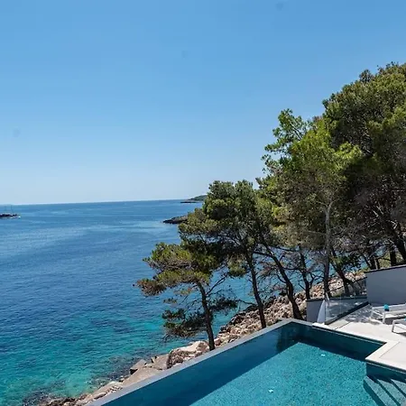 Fabulous Sansarea With A Pool Near The Sea * Blato (Korcula)