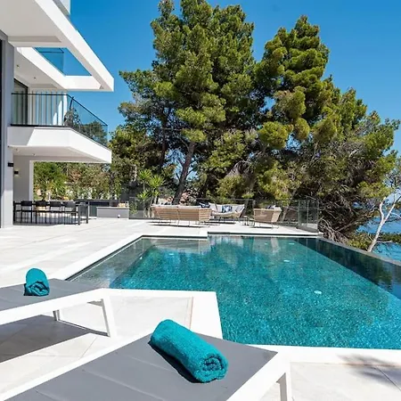 Fabulous Sansarea With A Pool Near The Sea * Blato (Korcula)
