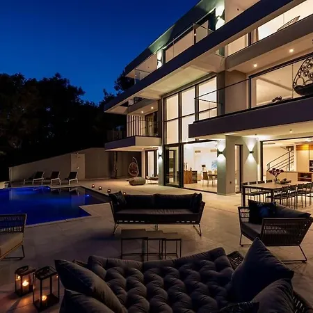 Villa Fabulous Sansarea With A Pool Near The Sea Blato (Korcula)