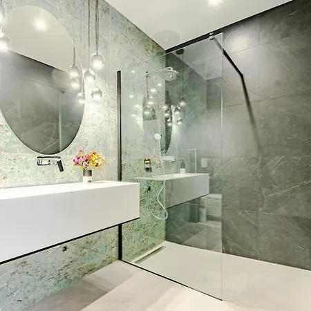 Fabulous Sansarea With A Pool Near The Sea Villa