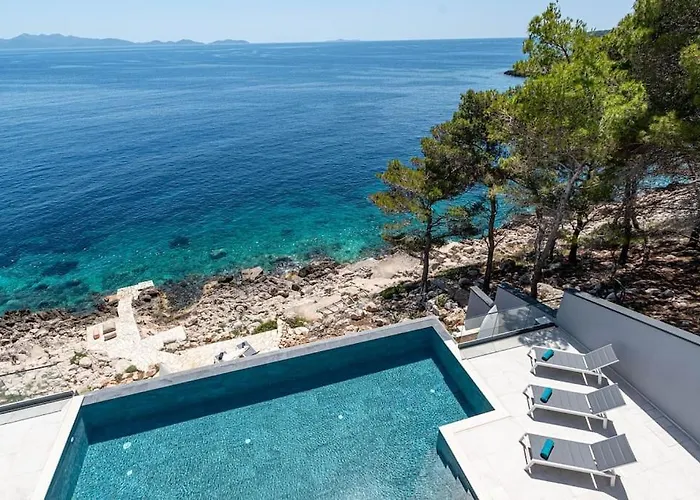 Fabulous Sansarea With A Pool Near The Sea * Blato (Korcula)